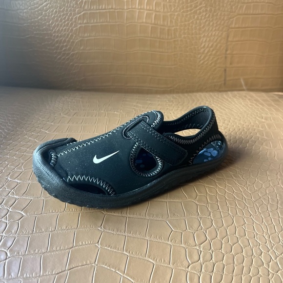 Nike Sunray Protect Black Sandals With White Stitching Size 10C Toddler - Picture 4 of 7